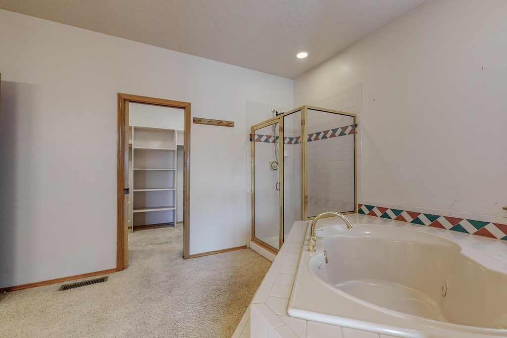 4404 Red Tail Court - Photo 25