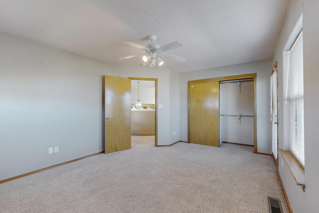 4404 Red Tail Court - Photo 28