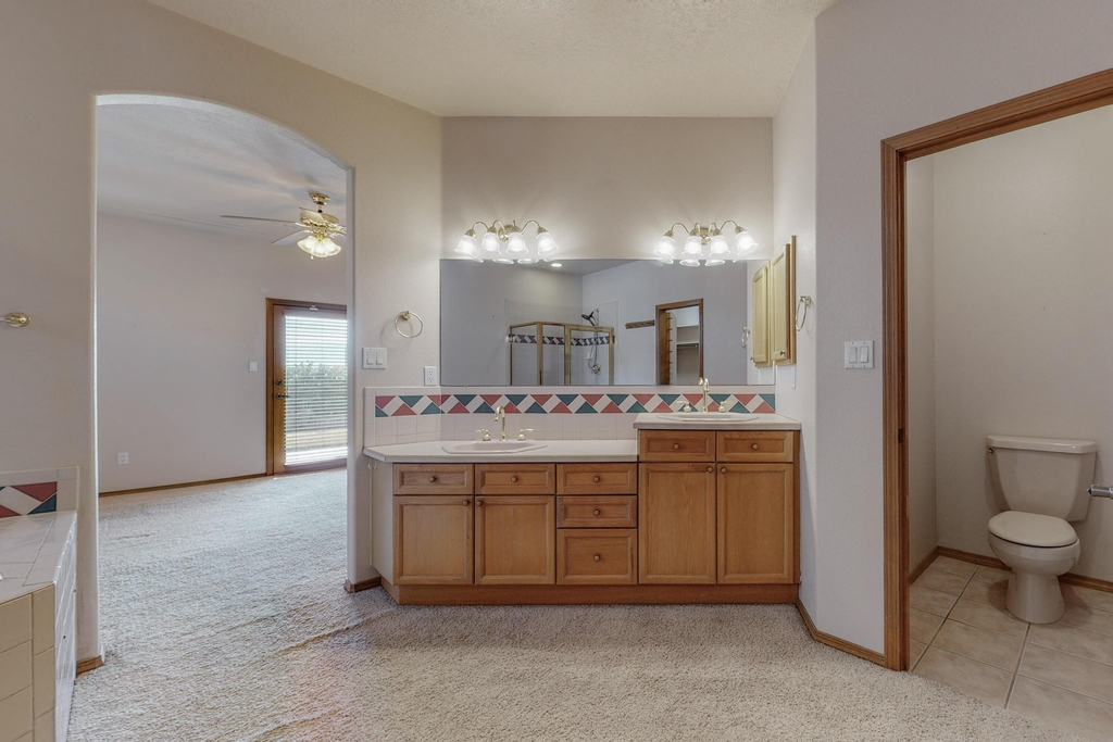 4404 Red Tail Court - Photo 36