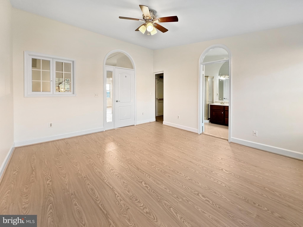 8043 Merry Oaks Court - Photo 17