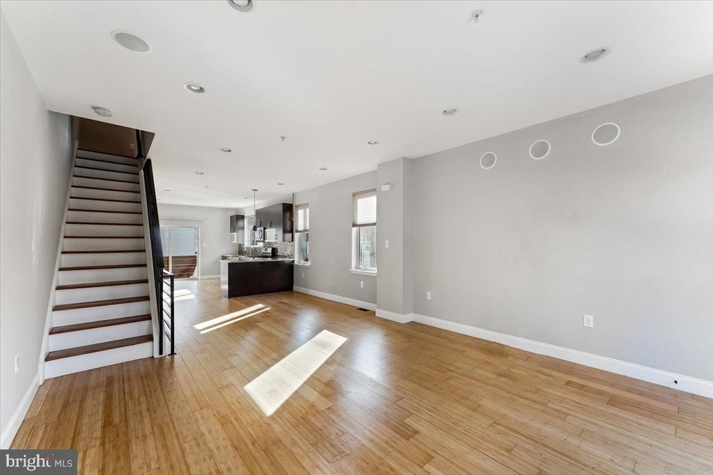 1613 S 21st Street - Photo 5