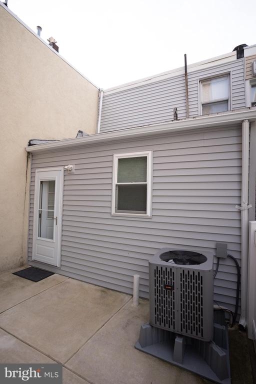 1105 Mifflin St - Photo 22