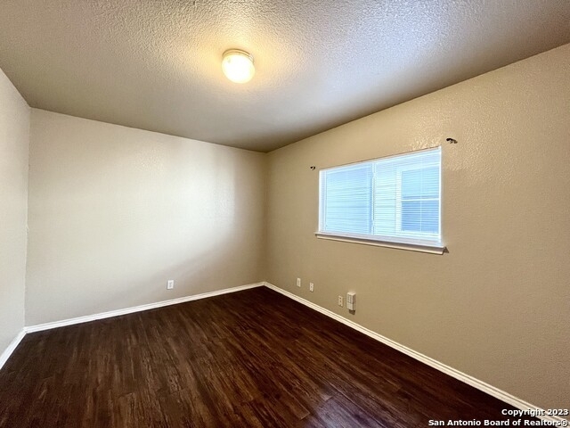 219 Hallie Cove - Photo 23