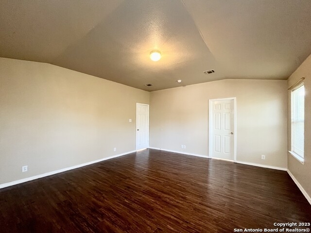 219 Hallie Cove - Photo 13