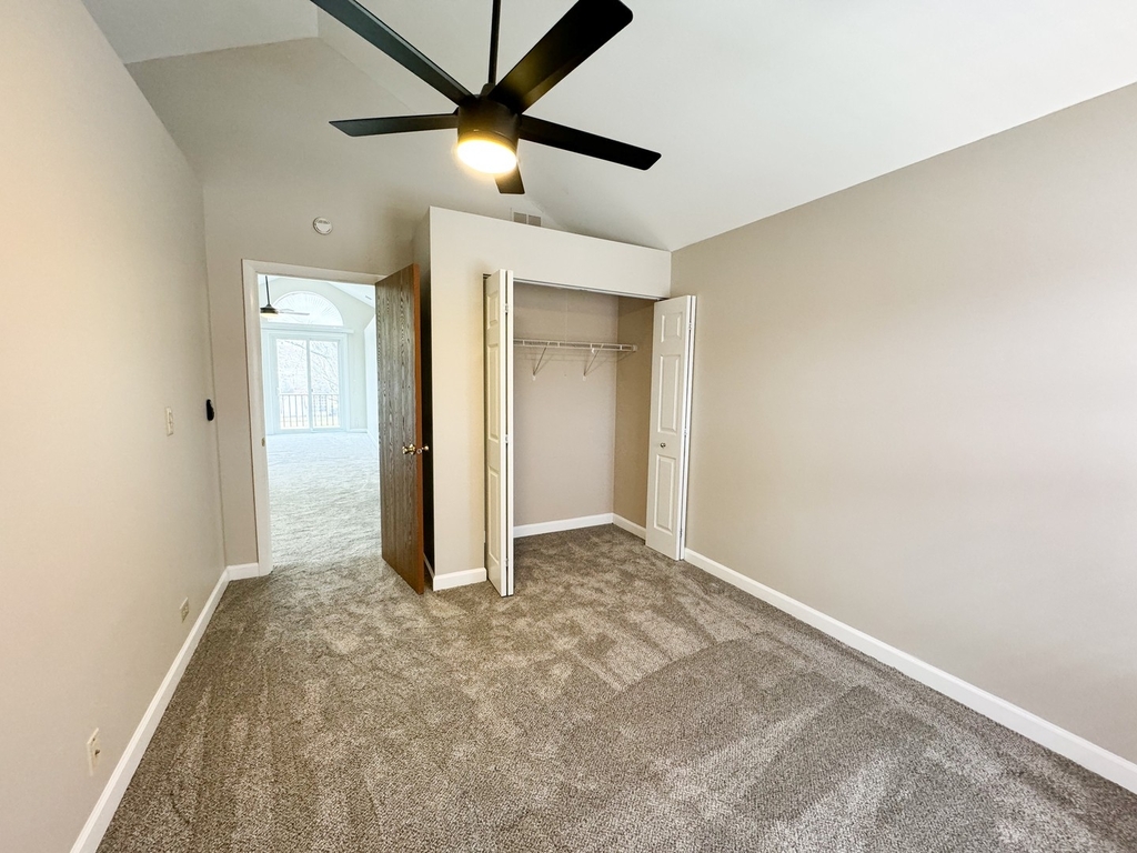 450 Cromwell Circle - Photo 14