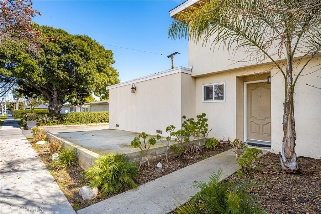 254 Cabrillo Street - Photo 3