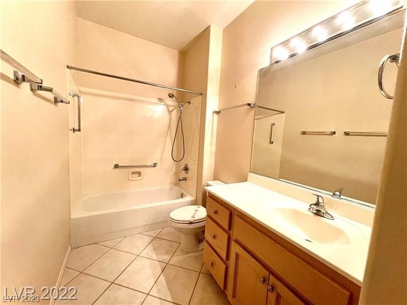 10305 Sawmill Avenue - Photo 10