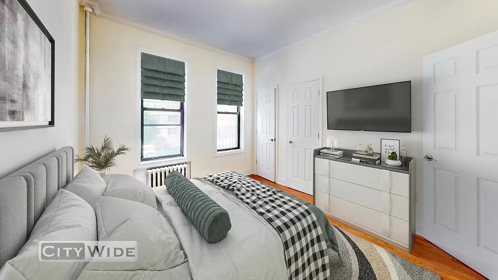 226 East 36th Street - Photo 1