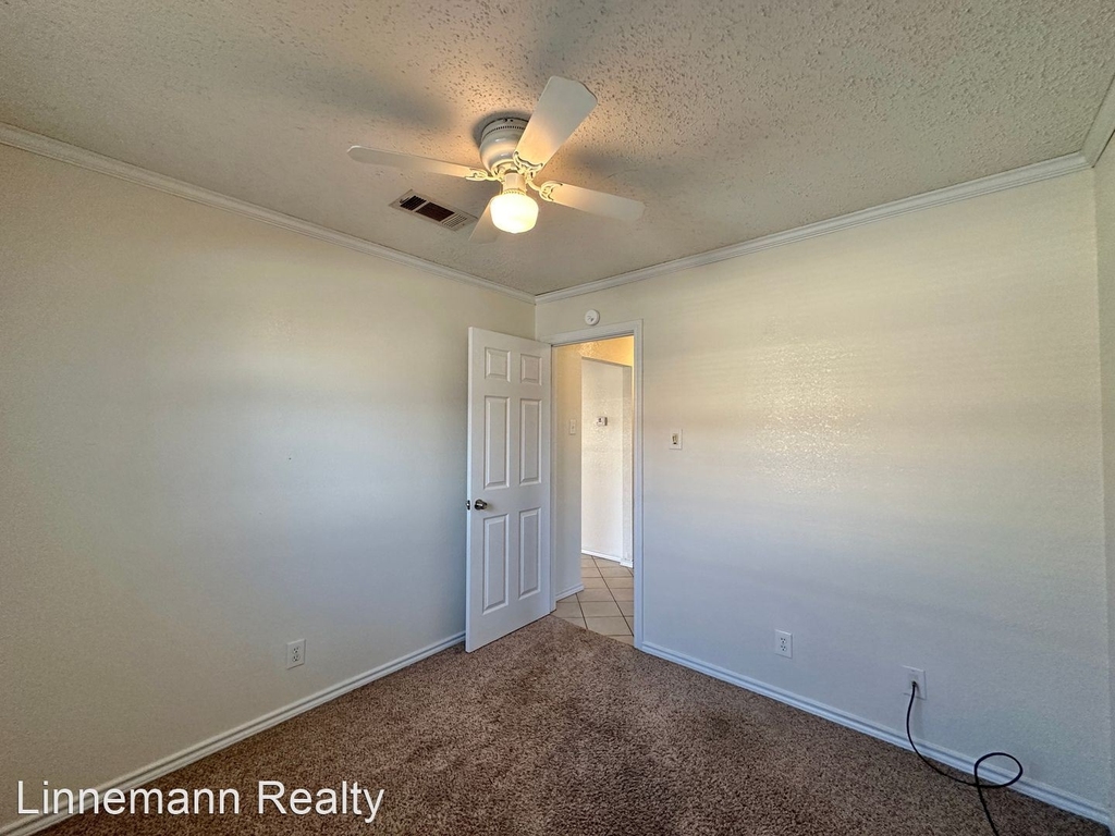 2113 Creekwood Dr - Photo 21