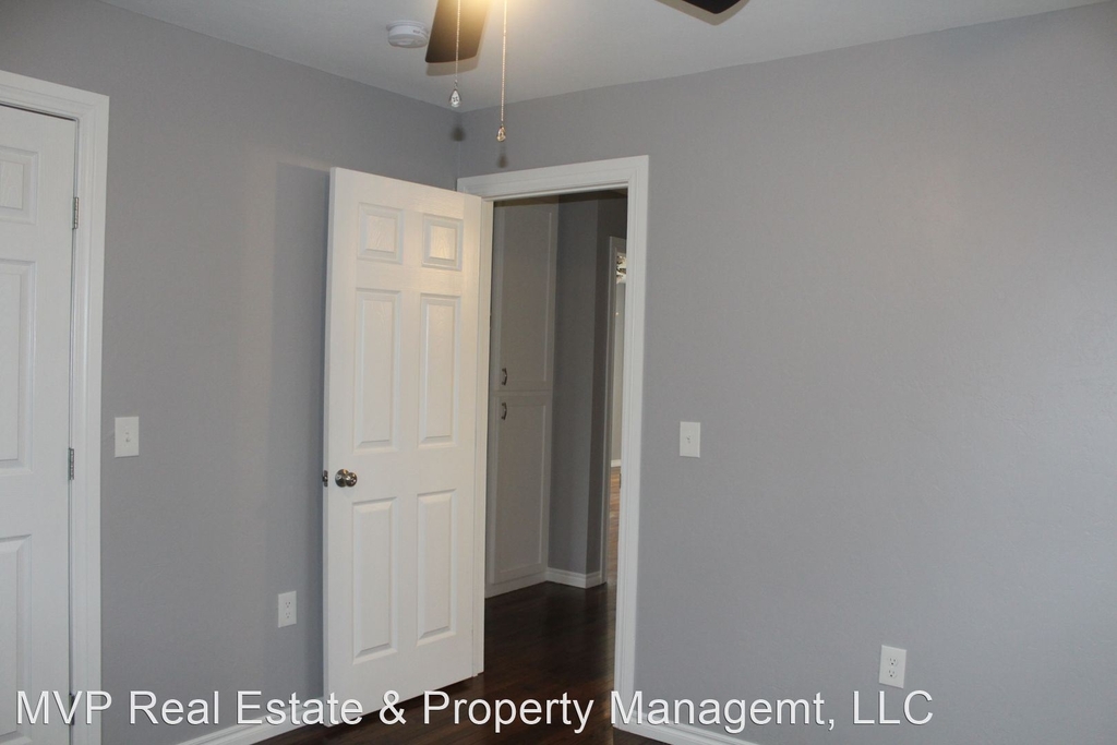 2056 Ne 30th St - Photo 16