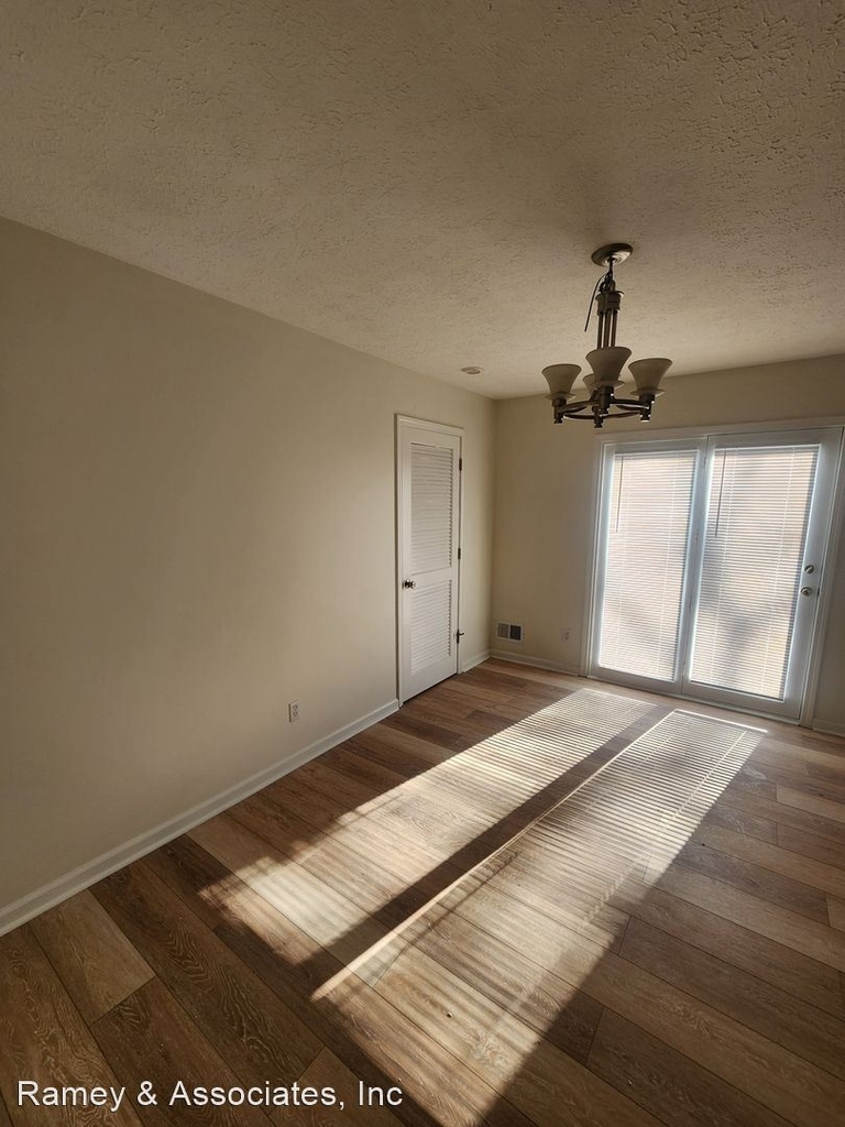 11100 Lincoln Way - Photo 6