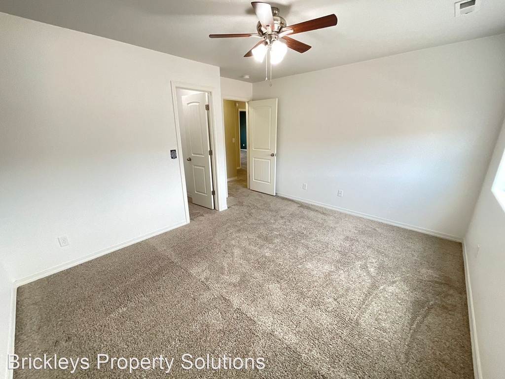 3760 Reindeer Cir - Photo 33