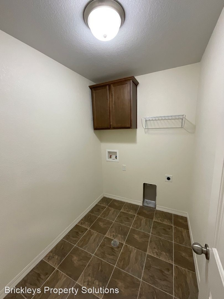 3760 Reindeer Cir - Photo 26