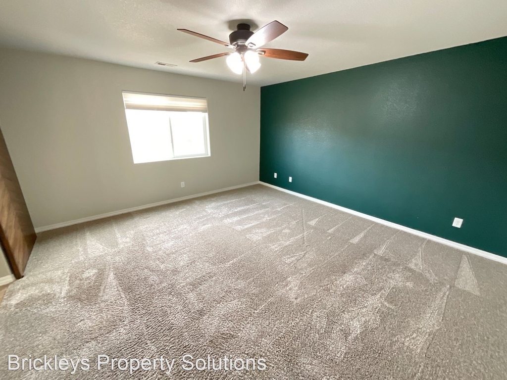 3760 Reindeer Cir - Photo 22