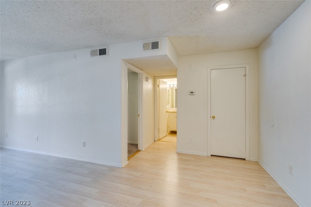 221 Mission Newport Lane - Photo 15