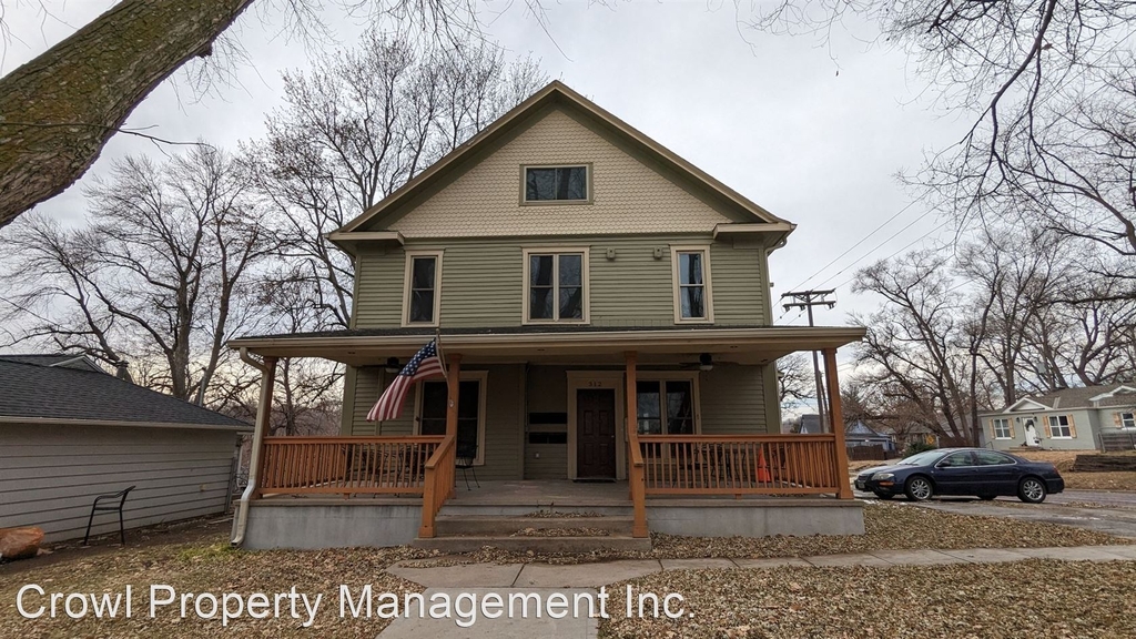 312 N Walnut St - Photo 15