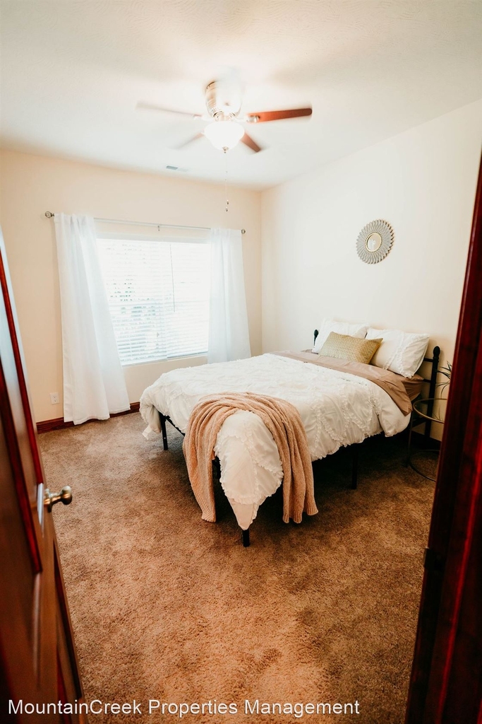 84 Silver Maple Ridge - Photo 48