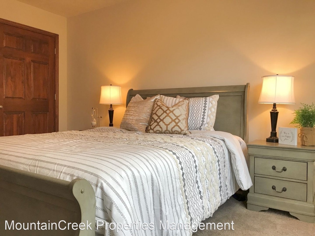84 Silver Maple Ridge - Photo 3