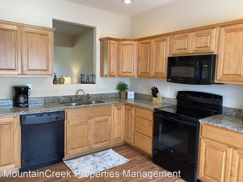 84 Silver Maple Ridge - Photo 11