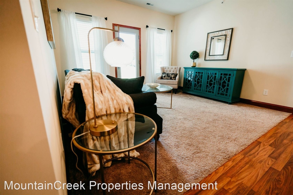 84 Silver Maple Ridge - Photo 44