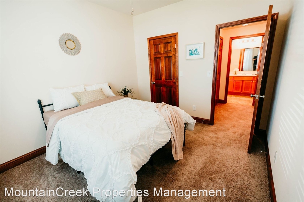 84 Silver Maple Ridge - Photo 49