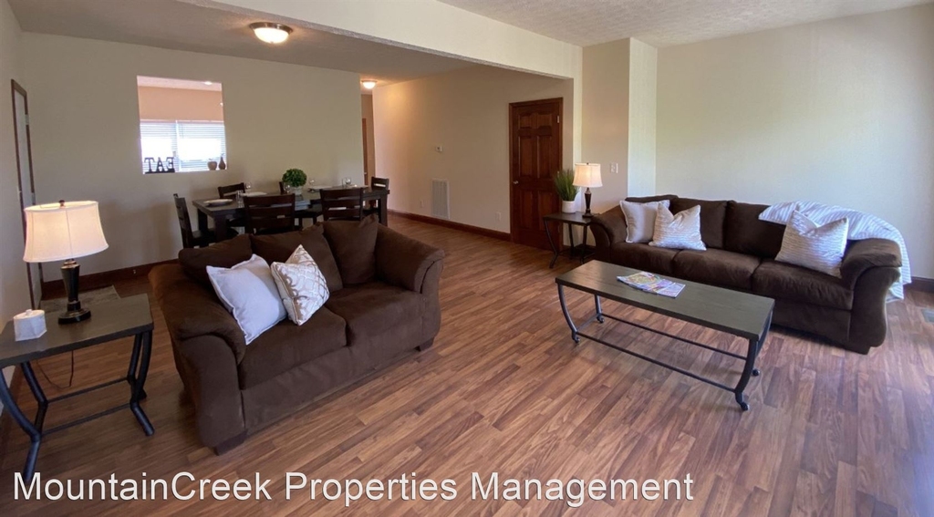 84 Silver Maple Ridge - Photo 16