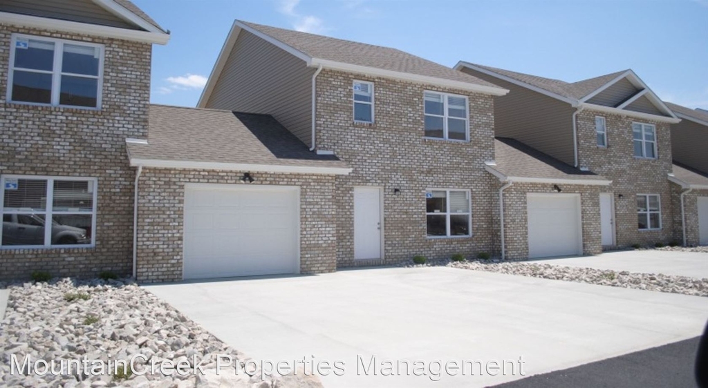 84 Silver Maple Ridge - Photo 0