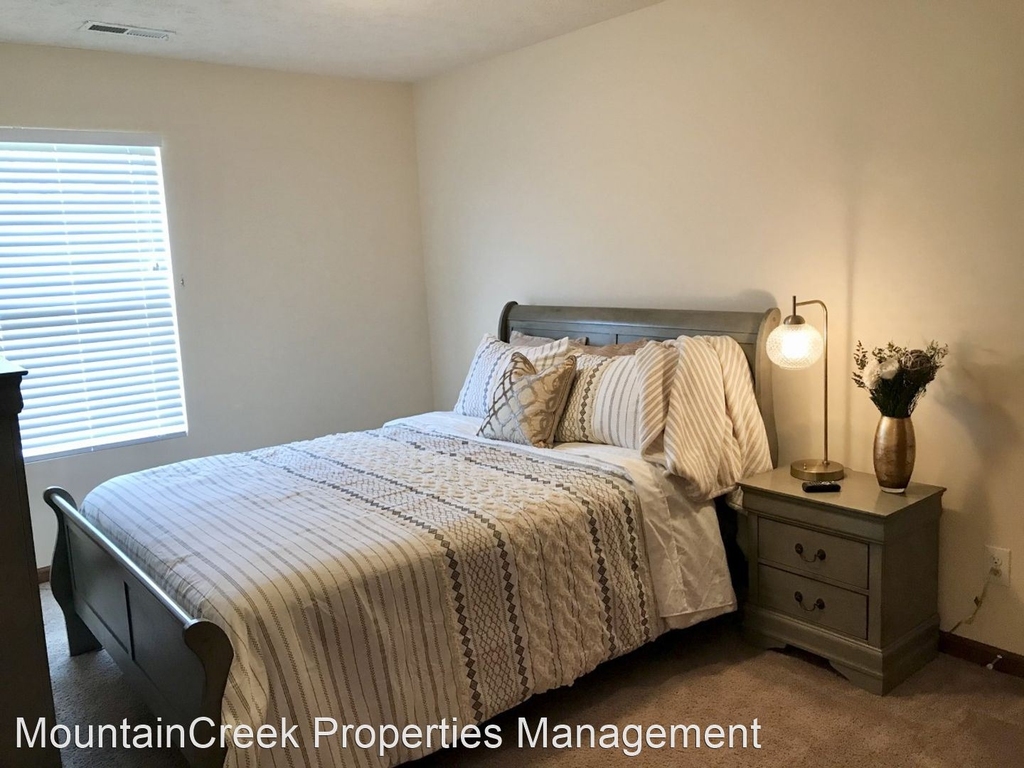 84 Silver Maple Ridge - Photo 7