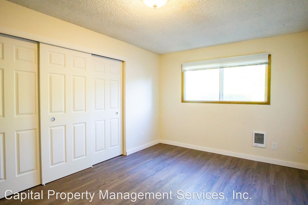 1075 Nw 123rd Ave - Photo 10