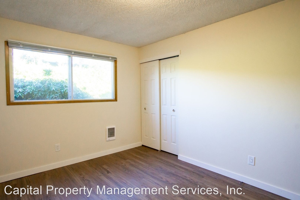 1075 Nw 123rd Ave - Photo 13