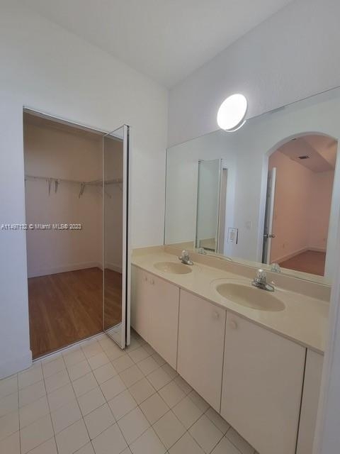 8127 Nw 108th Place - Photo 14