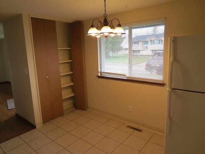 895 Maurine Drive - Photo 5