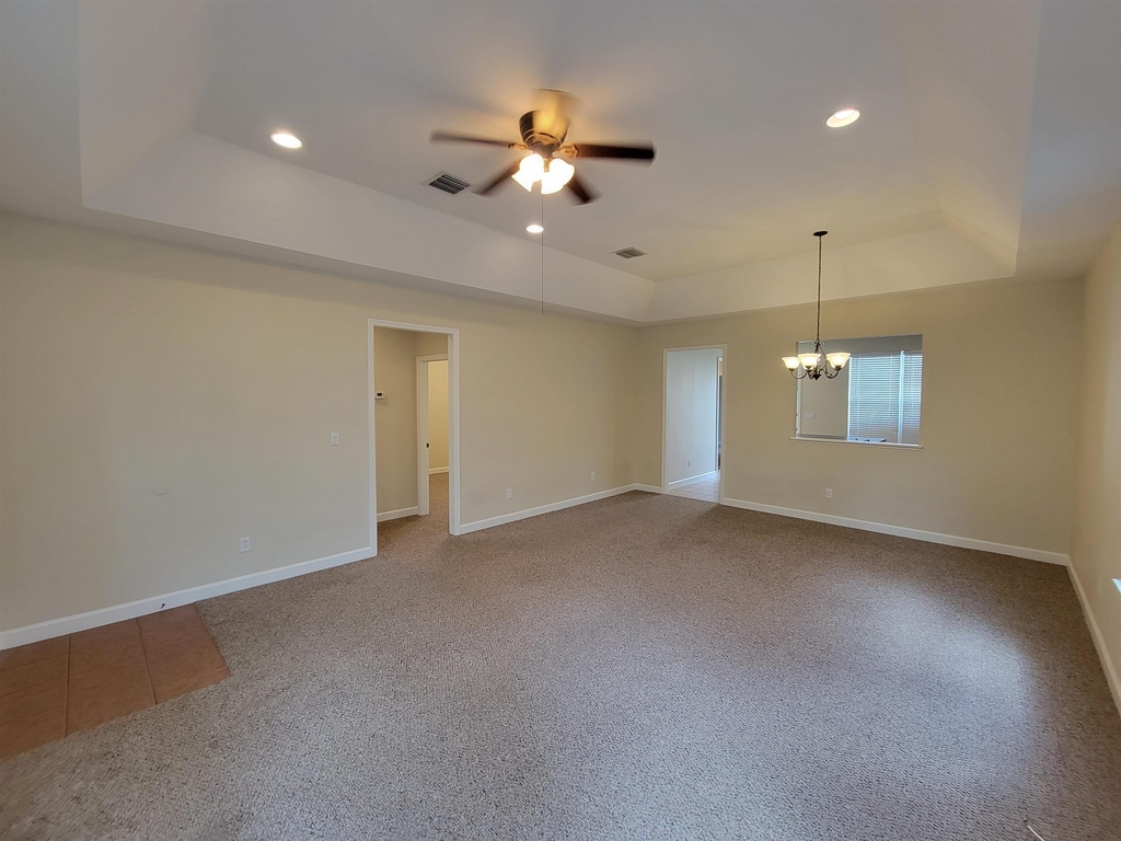 4247 Raleigh Way - Photo 3