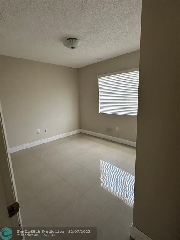 7040 Nw 173rd Dr - Photo 13