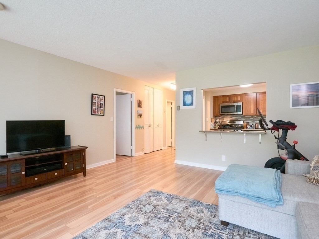 22 Chestnut Pl - Photo 5