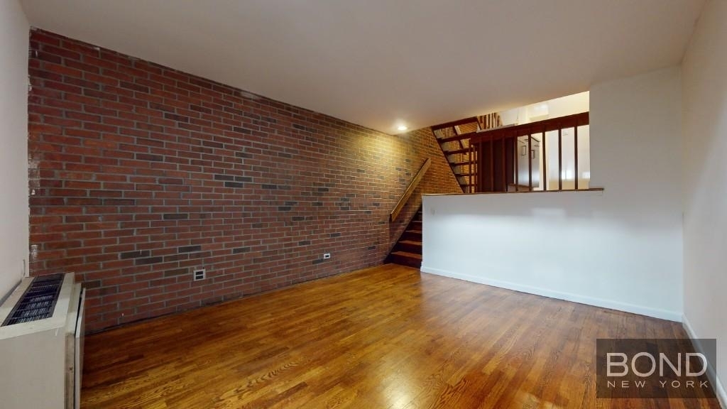 155 East 88th Street - Photo 2