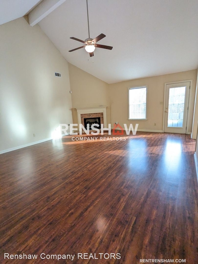 1400 River Bank Dr - Photo 1