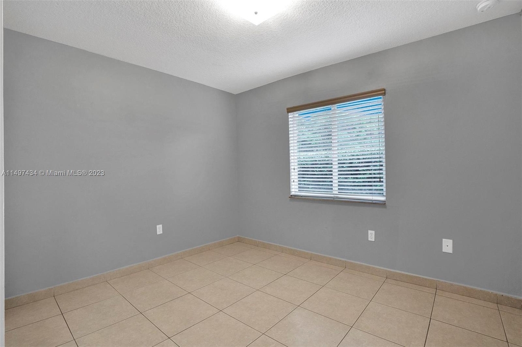 16915 Sw 94th Ct - Photo 13