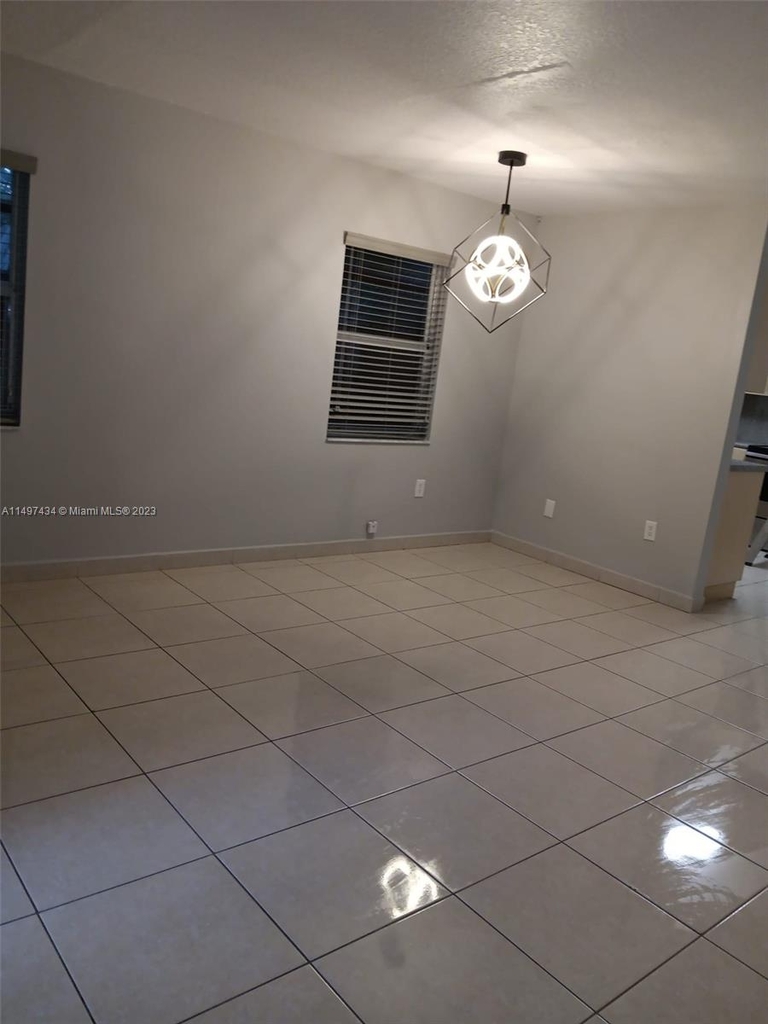 16915 Sw 94th Ct - Photo 2