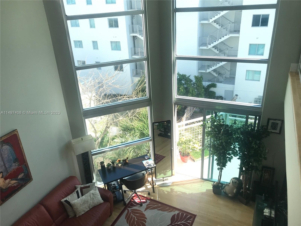7728 Collins Ave - Photo 9