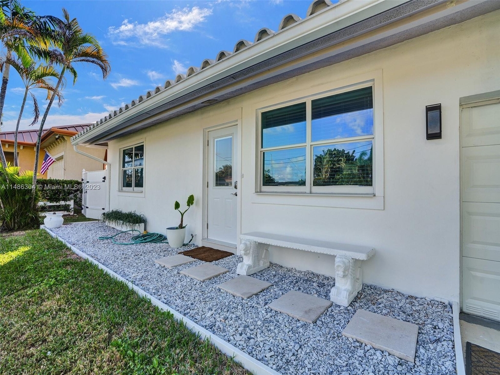 1216 Guava Isle - Photo 4