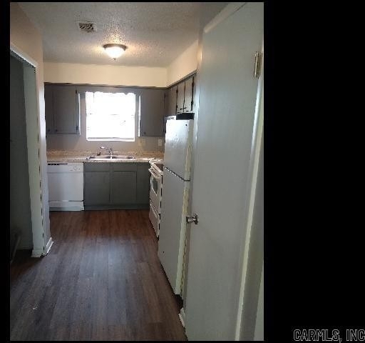 2730 John Ashley Drive - Photo 2