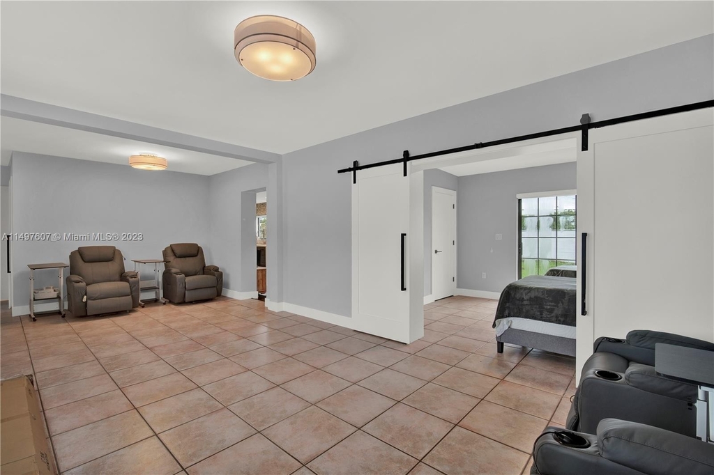 1230 Sw 86th Ct - Photo 5