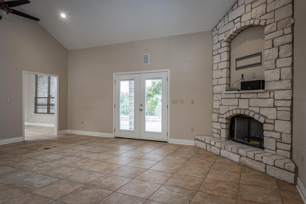 403 Rolling Ridge - Photo 11