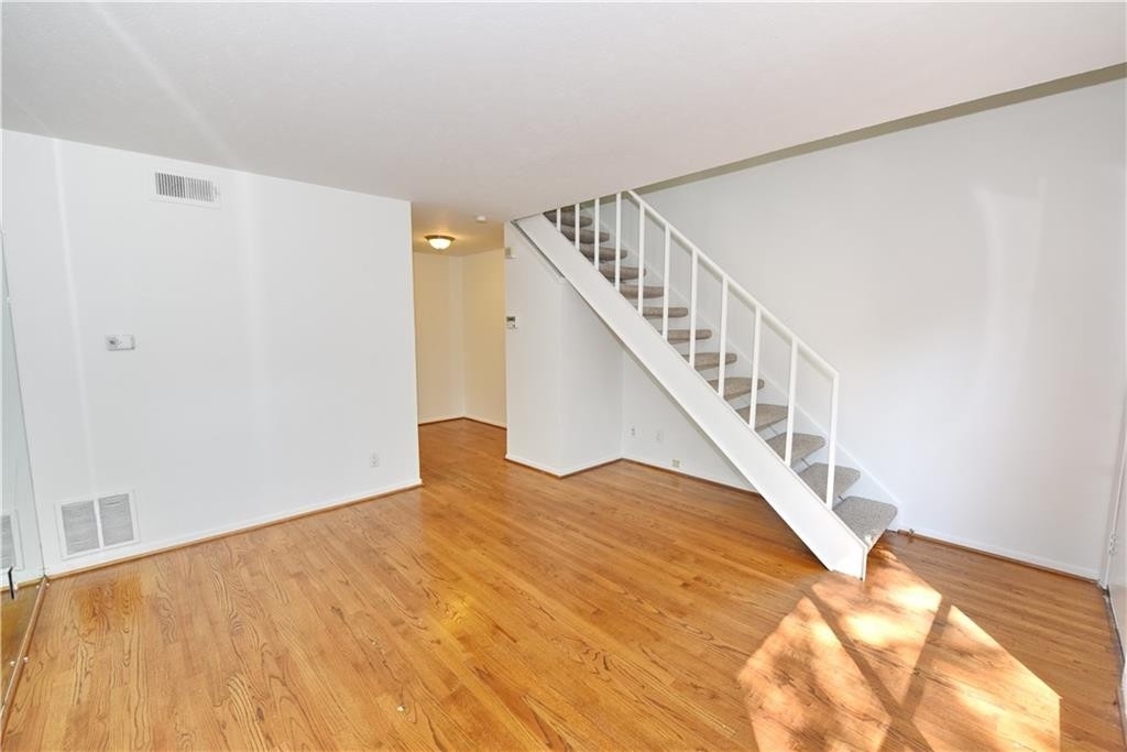 4431 Travis Street - Photo 6