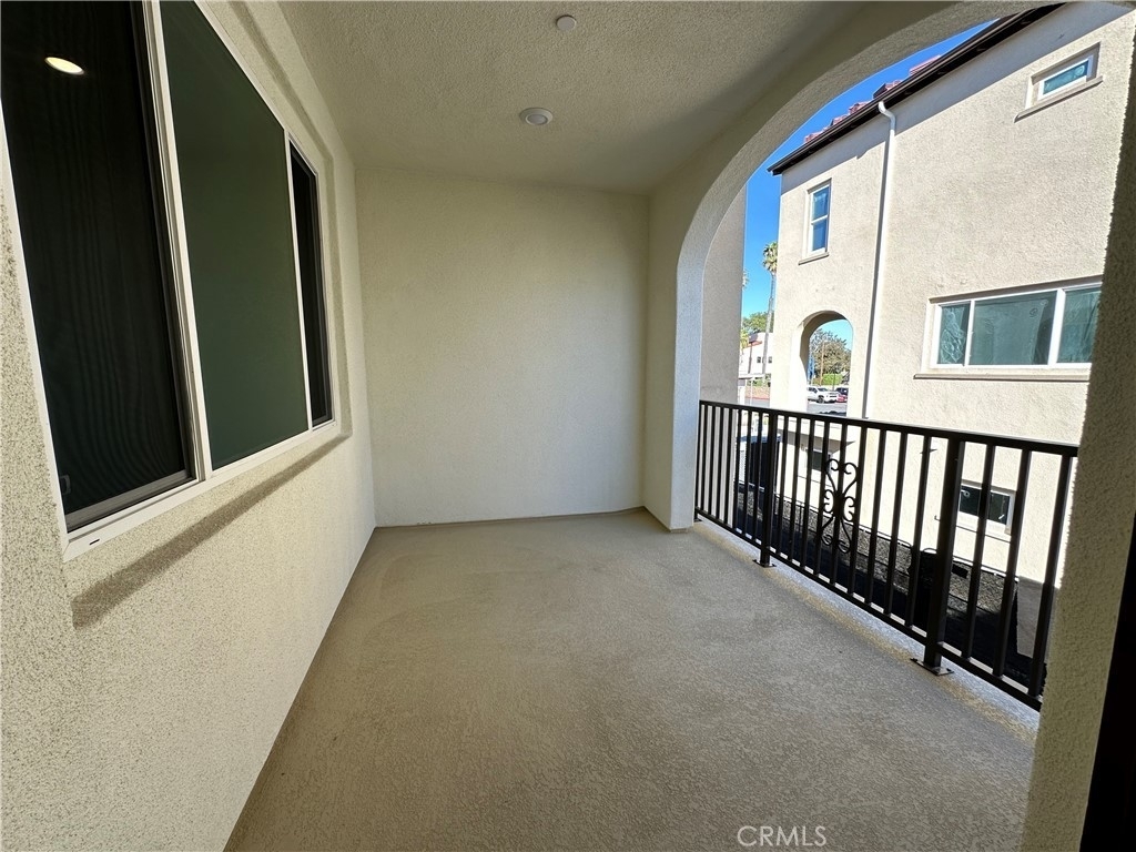 2750 W 182nd Street - Photo 13