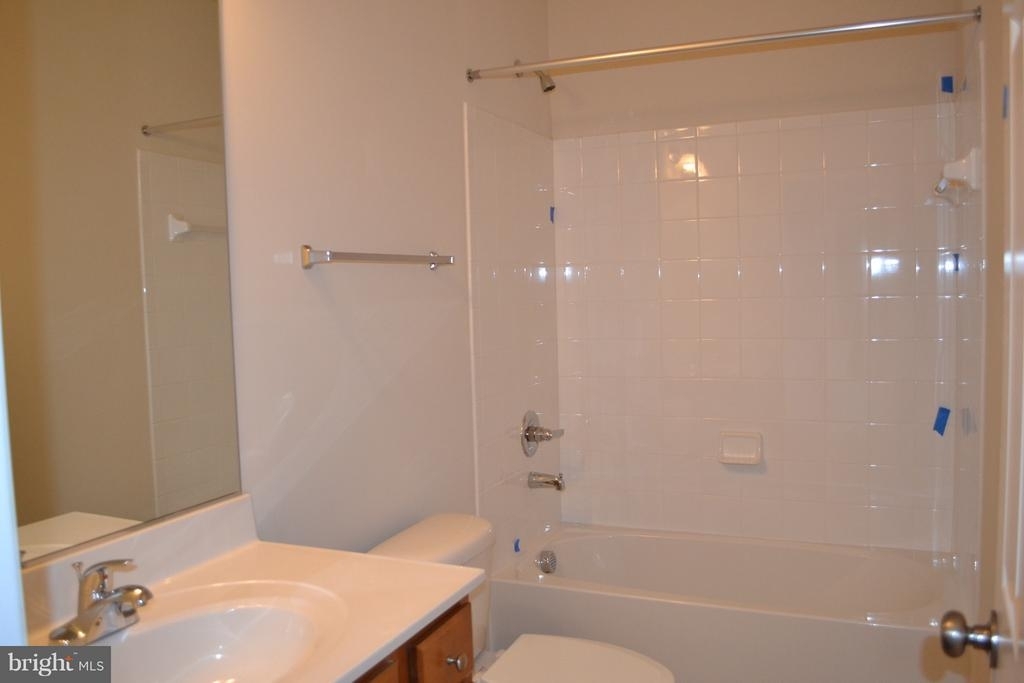 14300 Potomac Heights Ln - Photo 12