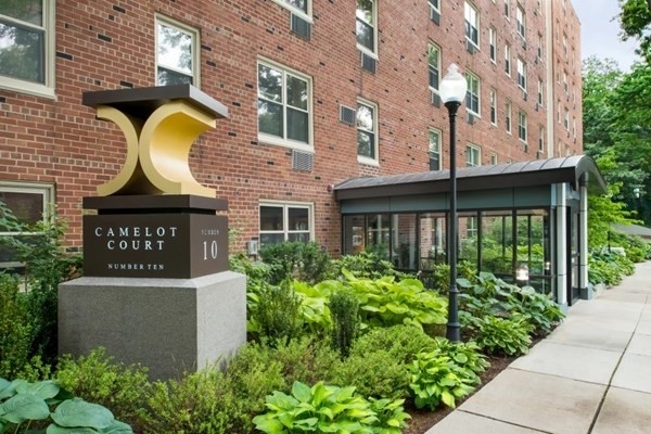 10 Camelot Court - Photo 3