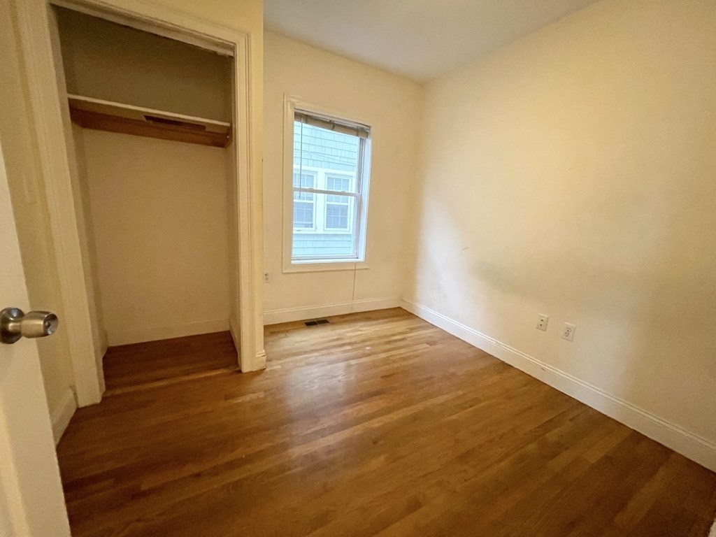 128 Hillside Street - Photo 11