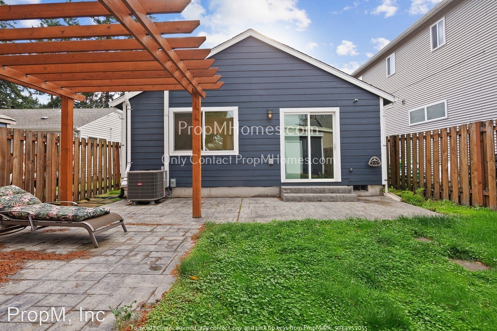 12235 Se Ellis Street - Photo 19